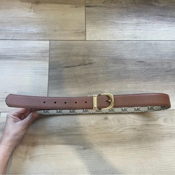 Michael Kors | Accessories | Michael Kors Vanilla Brown  display picture 1
